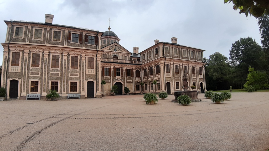 Schloss Favorite 25 04